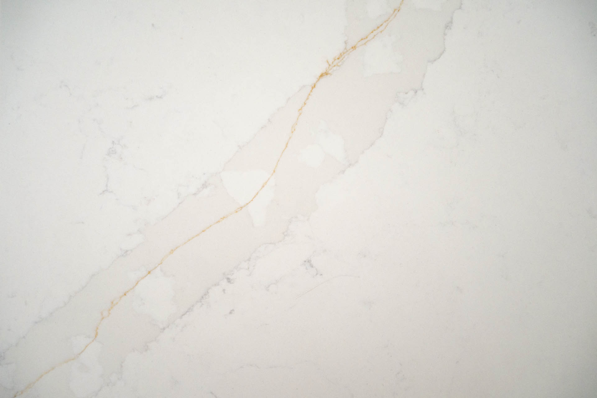 AG Calacatta Gold vein close up