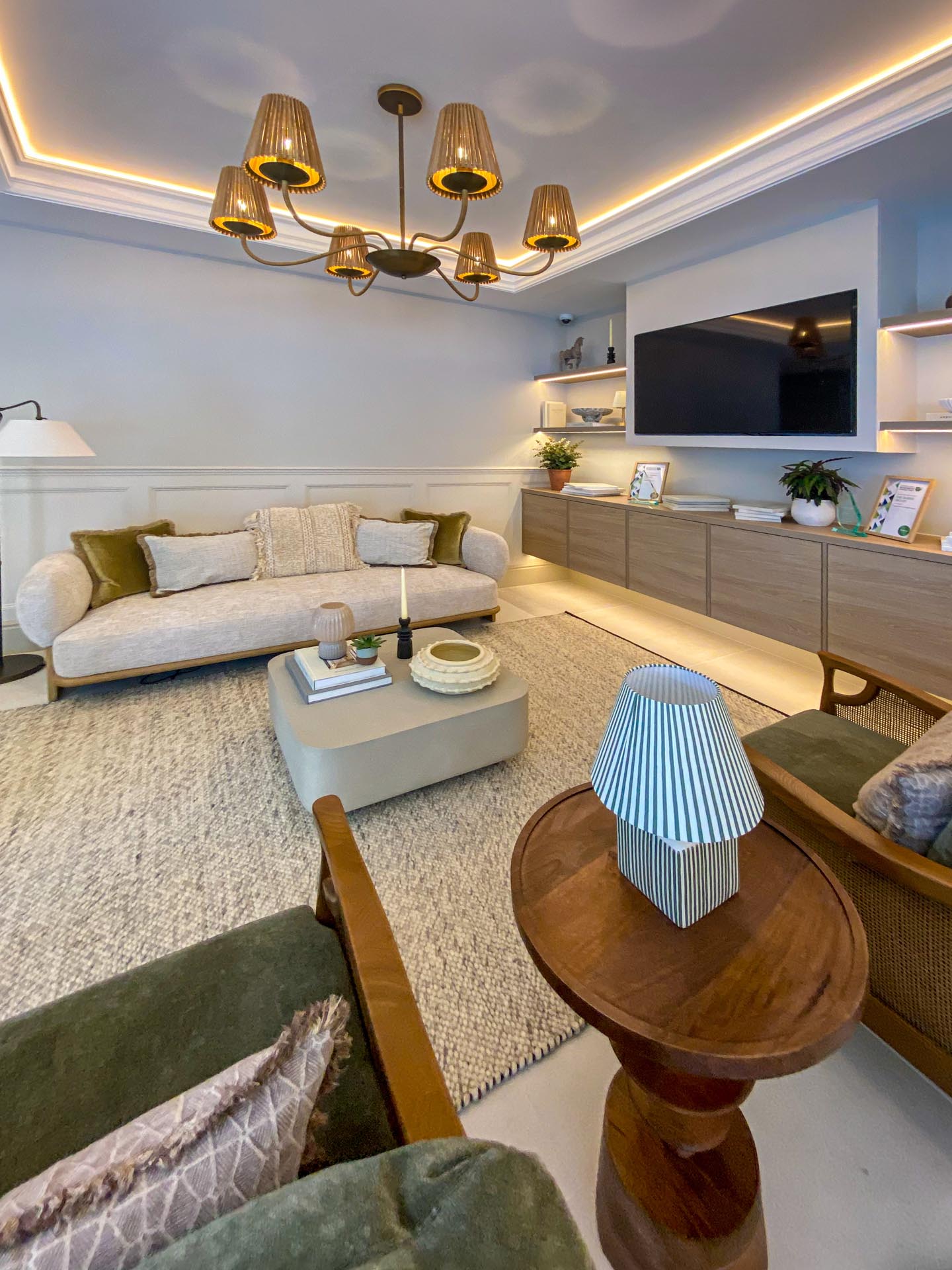 Amber Living Showroom Epsom Surrey Amber Group 110510 Amber Living Showroom Epsom Surrey Amber Group 110510