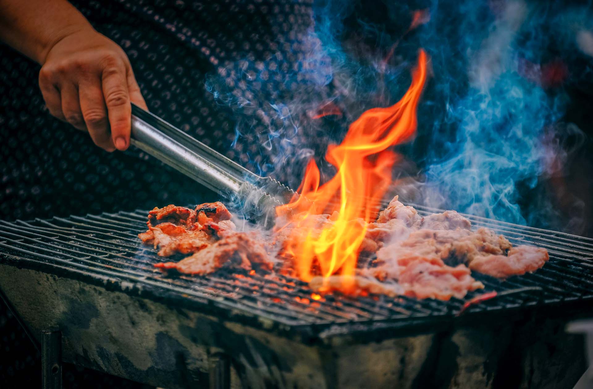 Barbecue time garden worktops pexels-minan1398-1482803a Barbecue time garden worktops pexels-minan1398-1482803a
