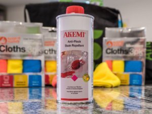 sealing granite worktops care-bag-cleaning-granite-worktops-planet-granite-144411a