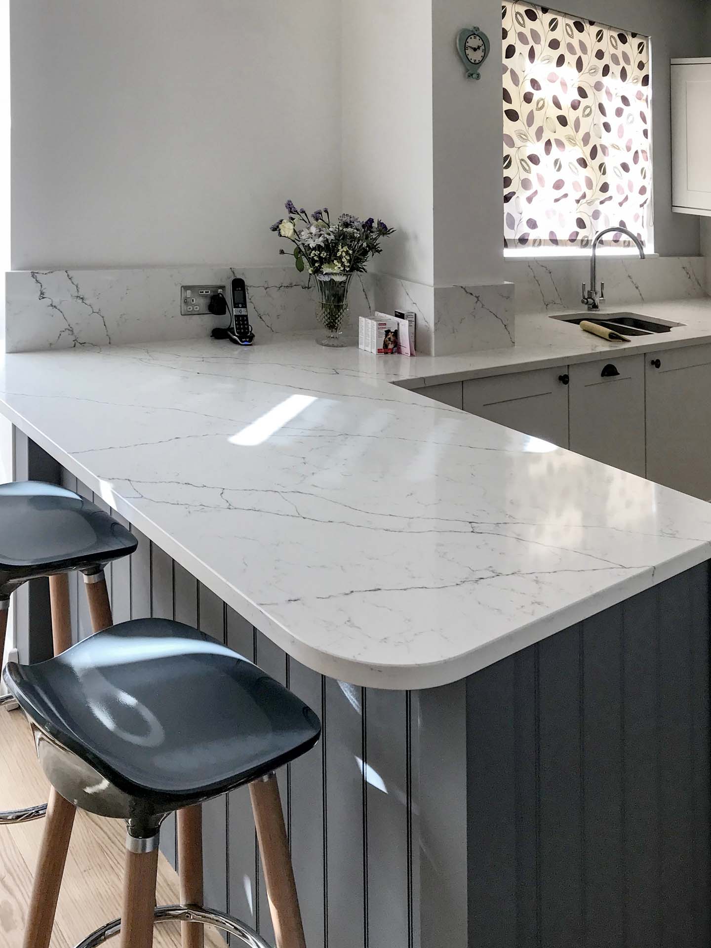 Classic quartz alaska bianca worcester park surrey affordable granite 134409 a Classic quartz alaska bianca worcester park surrey affordable granite 134409 a