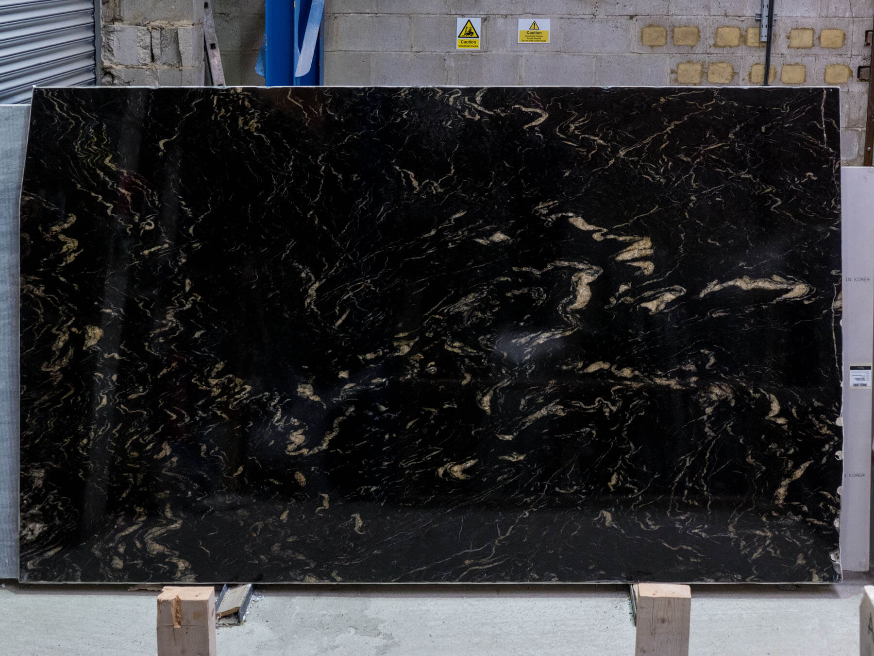 cosmic black granite kitchen worktops gg170425-170425-165322-a