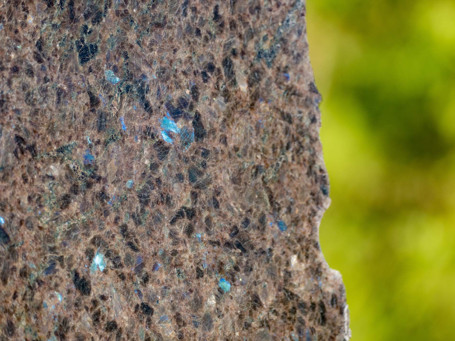 cullifords-lundhs-granite-slabs-quartz-spring-134123 cullifords-lundhs-granite-slabs-quartz-spring-134123