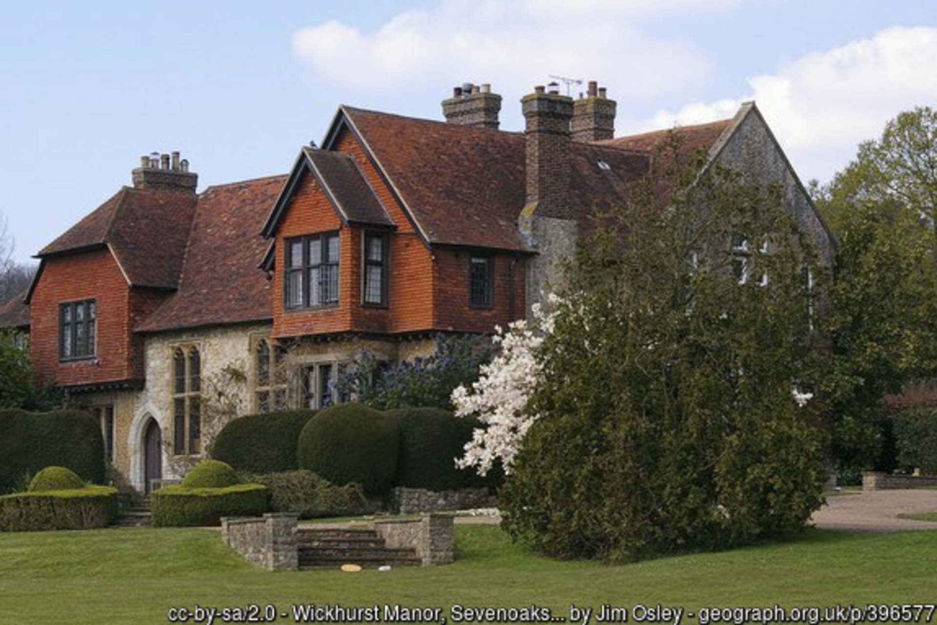 Wickhurst Manor Sevenoaks Weald Granite worktops Sevenoaks kent geograph-396577-by-Jim-Osley a