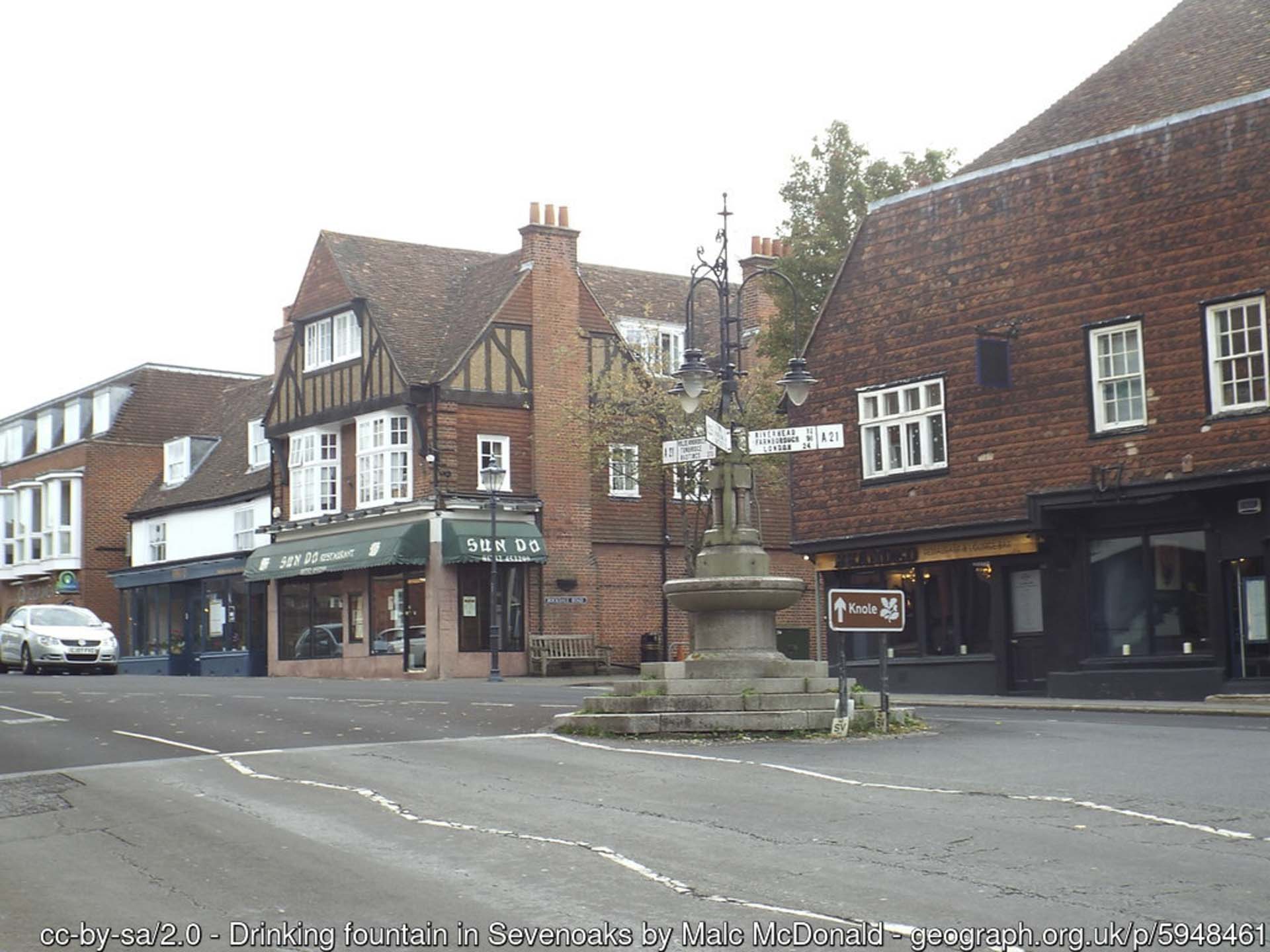 Sevenoaks war memorial Granite worktops Sevenoaks kent geograph-5948461-by-Malc-McDonald a