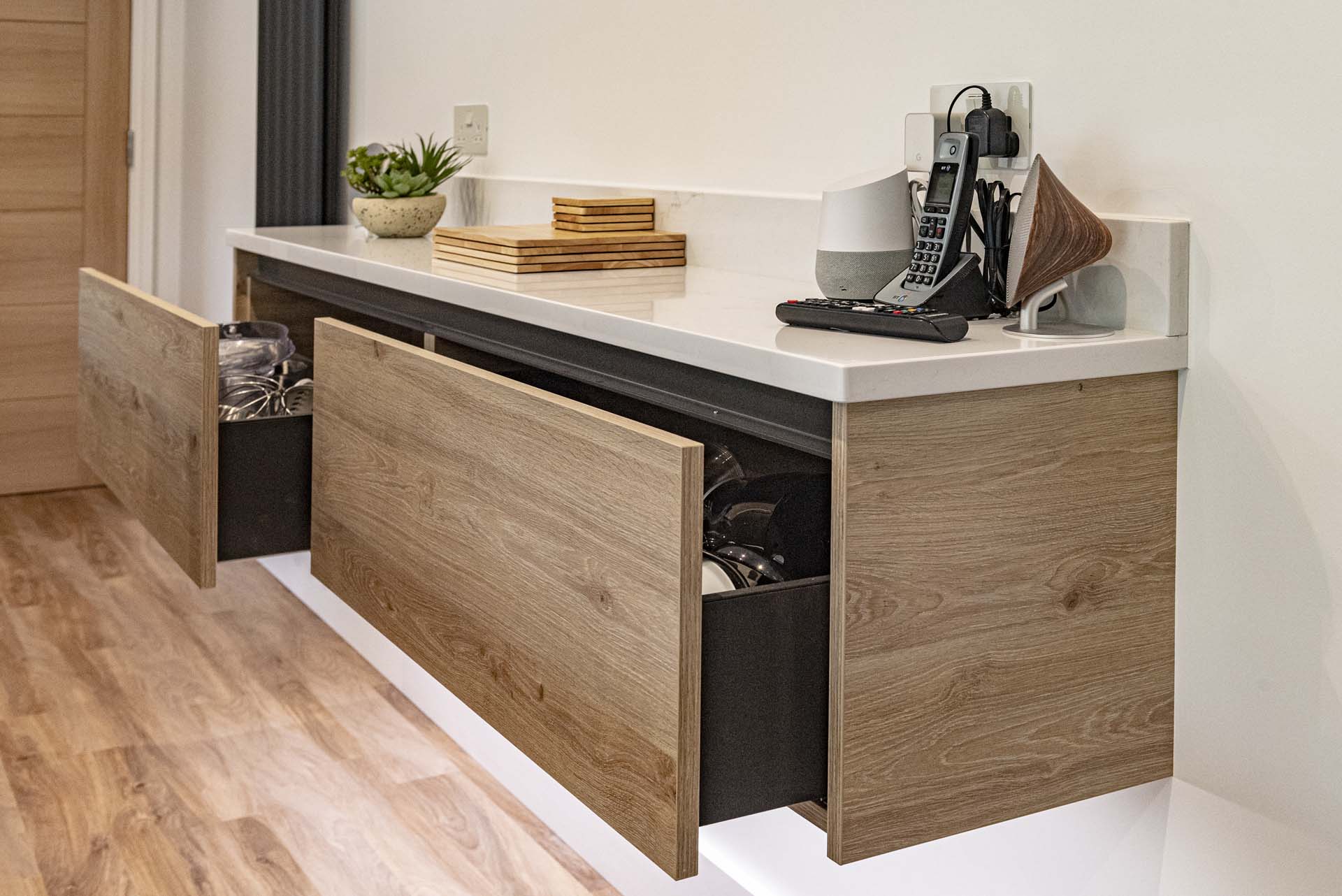Classic Quartz Misterio worktops maresfield drawer unit