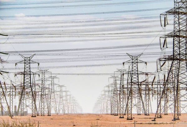 qatar_power_lines_6-a-a qatar_power_lines_6-a-a