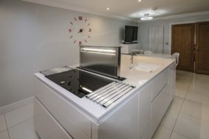 thin-quartz-worktops-issues-121541