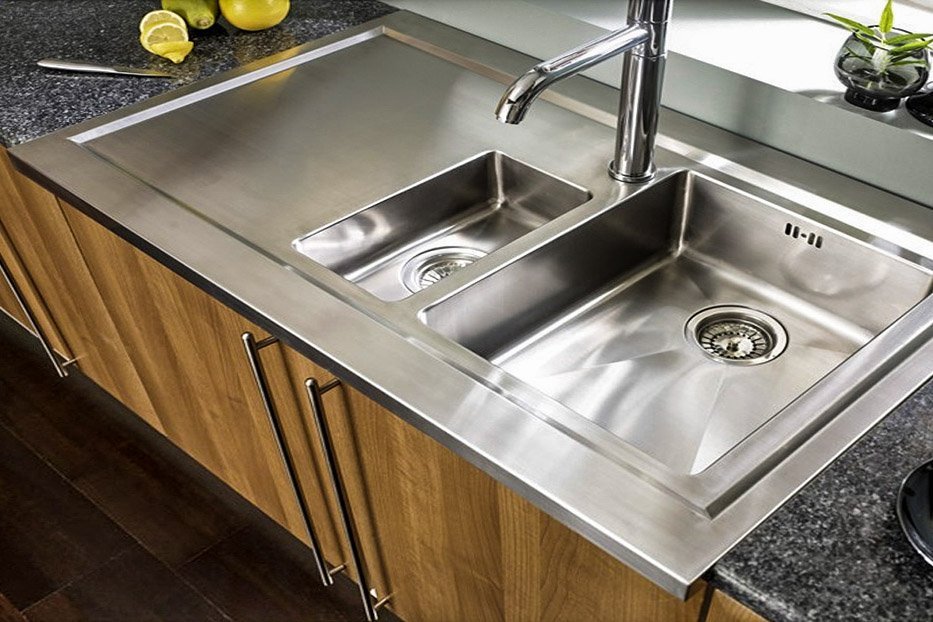 astracast-bistro-15-bowl-brushed-stainless-steel-kitchen-sink-granite-worktops