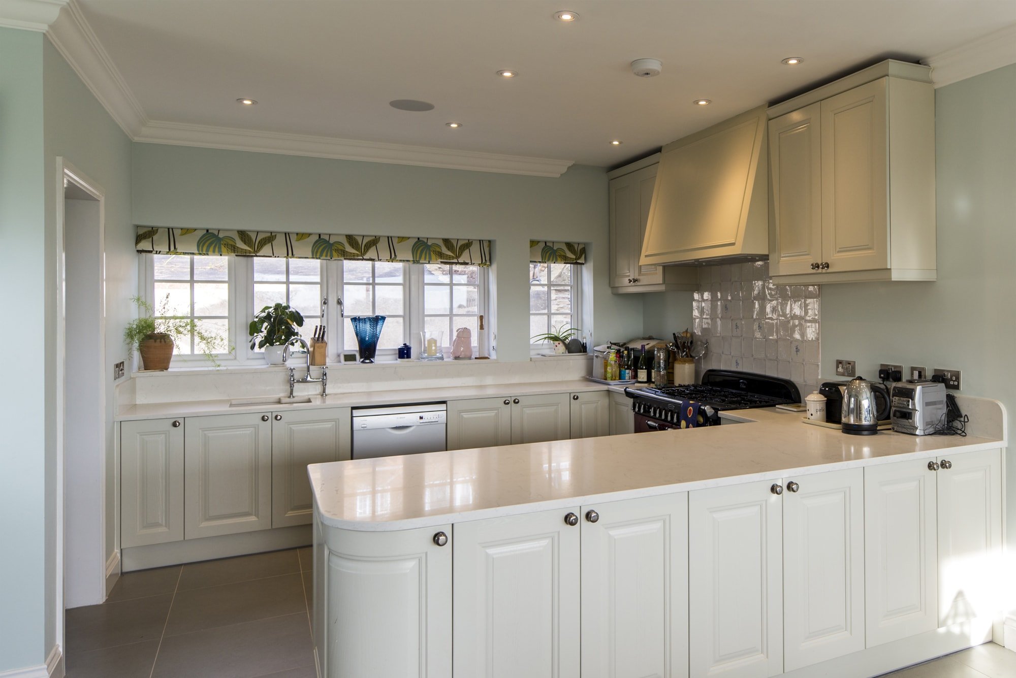 blanco-massa-white-marble-quartz-guildford-132939-a-kitchen-view-min