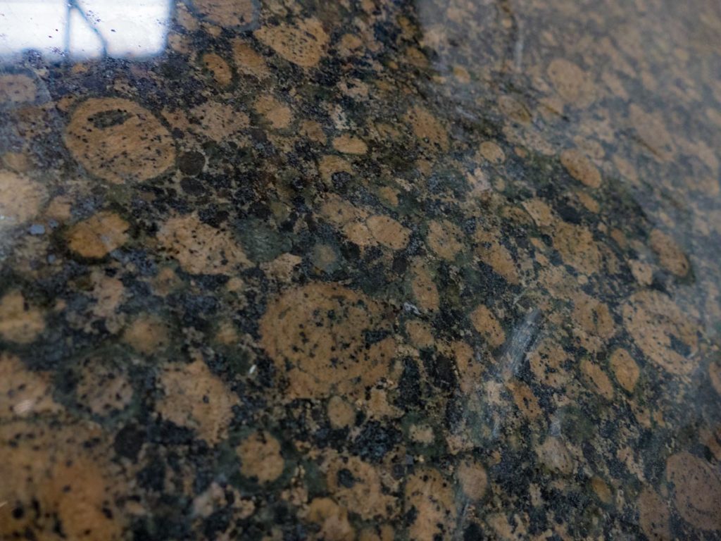 granite-worktops-offcuts-sale-151728-baltic-brown-a
