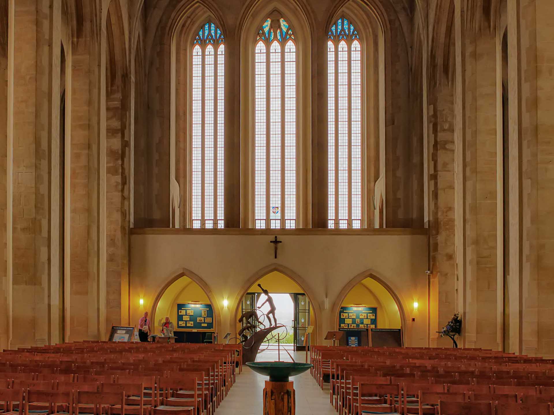 guildford-quartz-worktops-cathedral-interior-a-a