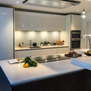 silestone-blanco-maple-quartz-worktops-island silestone-blanco-maple-quartz-worktops-island