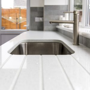 silestone-blanco-stellar-quartz-crawley-west-sussex-150333a-min silestone-blanco-stellar-quartz-crawley-west-sussex-150333a-min